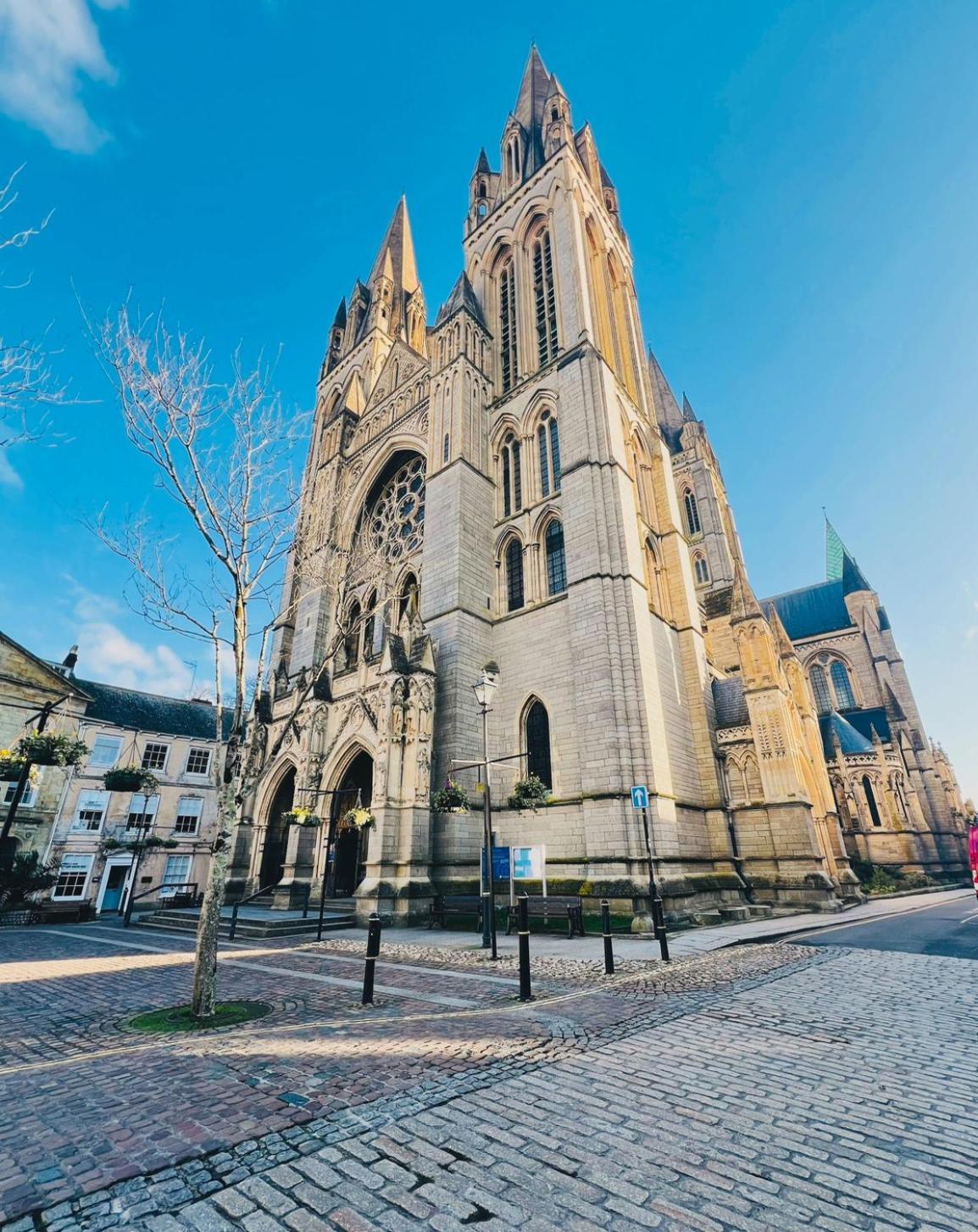 Private Double Room With Ensuite, No Breakfast, Truro City Centre Екстериор снимка